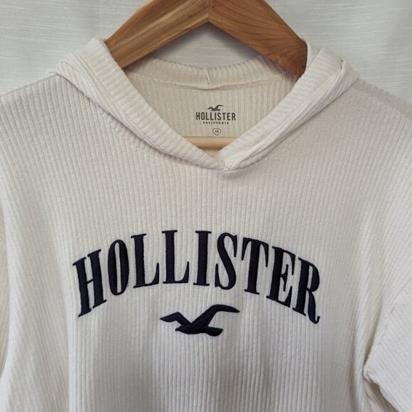 NWT Hollister Super‎ Soft Ribbed Crop Lightweight Sweater - Picture 3 of 6